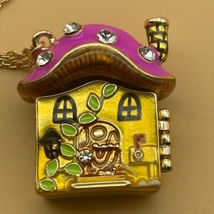 🎉HOST PICK🎉Betsey Johnson Mushroom House Slider Necklace, NWT
